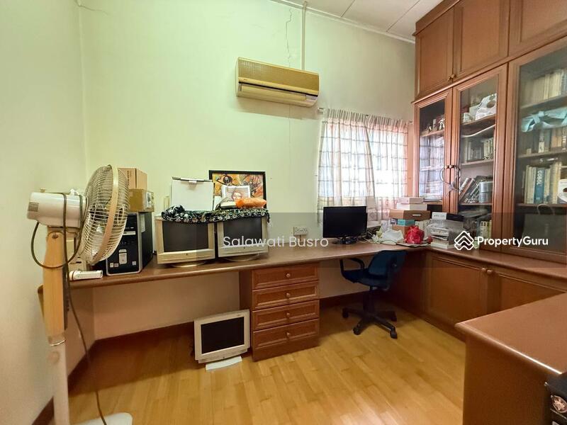 CORNER LOT Double Storey Jalan Kubah Bukit Jelutong Shah Alam untuk Untuk Dijual - RM 1,450,000, Mac 2026 - PropertyGuru.com.my