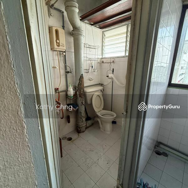 For Sale - Gat Lebuh Macallum
