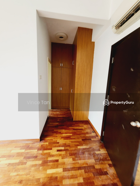 Rumah Teres 3 Tingkat untuk Dijual di Valencia (Sungai Buloh) - Vince Tan - PropertyGuru.com.my