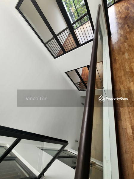 Rumah Teres 3 Tingkat untuk Dijual di Valencia (Sungai Buloh) - Vince Tan - PropertyGuru.com.my