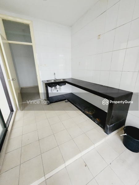 Rumah Teres 3 Tingkat untuk Dijual di Valencia (Sungai Buloh) - Vince Tan - PropertyGuru.com.my