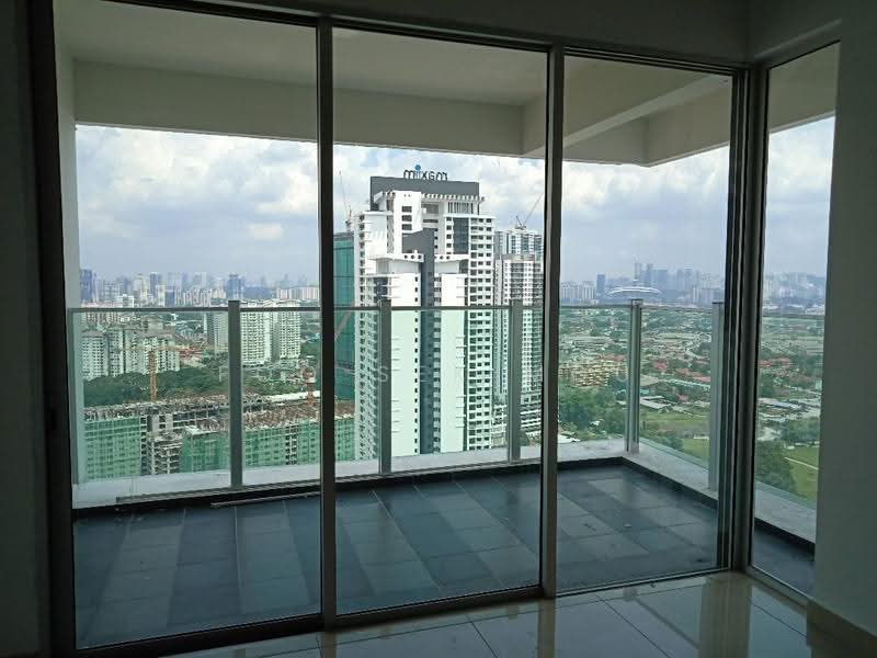 Kediaman Servis untuk Dijual di Maxim Citylights - Foo Sek Mou - Balcony - PropertyGuru.com.my