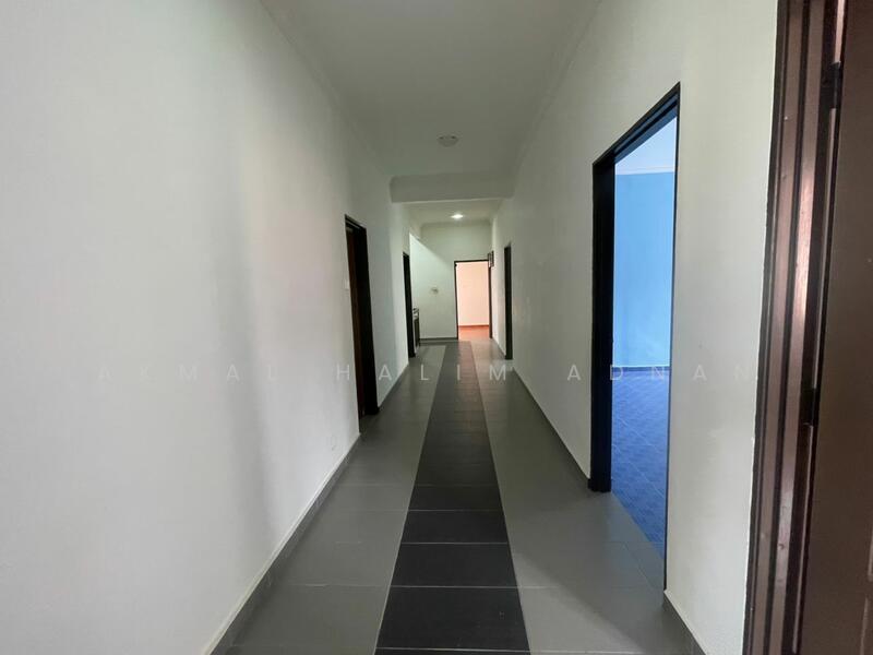 Untuk Dijual - Kuala Selangor,2-storey semi-d, renovated, near Malawati stadium.