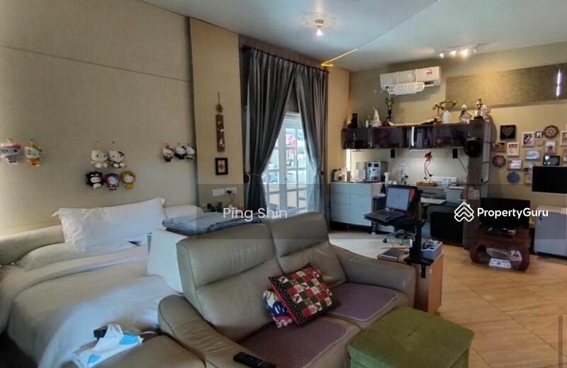 For Sale - Sell Below Bank Value - Spacious Corner 2 Storey Taman Desa