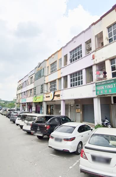 Shop / Office for Rent in Kawasan Perindustrian Balakong (Balakong) - Abby Chan - Exterior - PropertyGuru.com.my