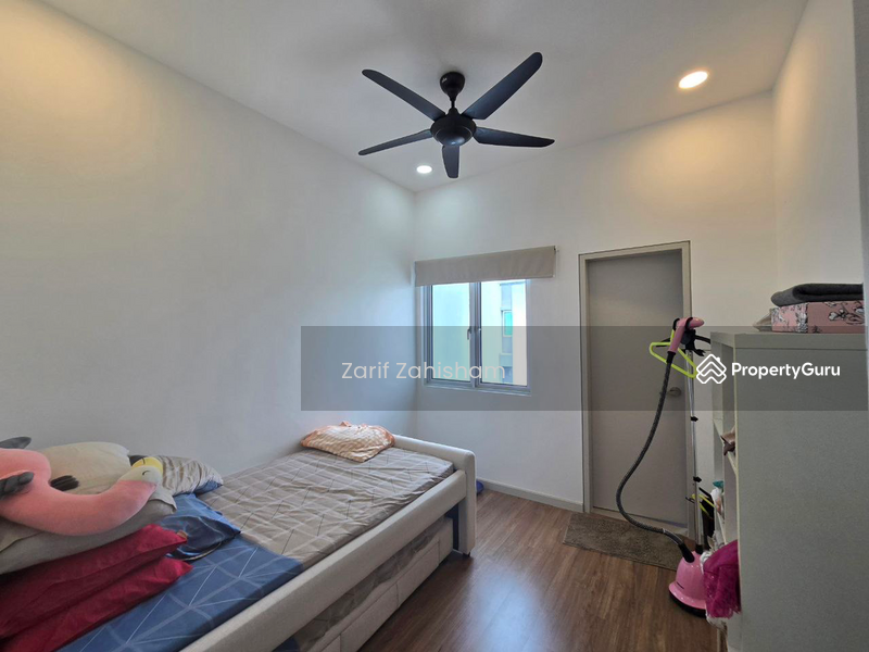 Untuk Dijual - Terrace house at Serene Heights
