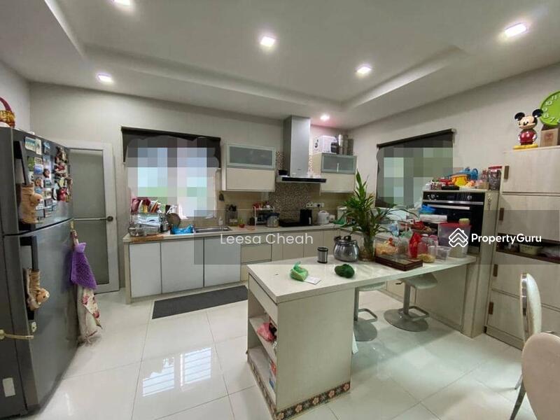 For Sale - Mandarin Quarter