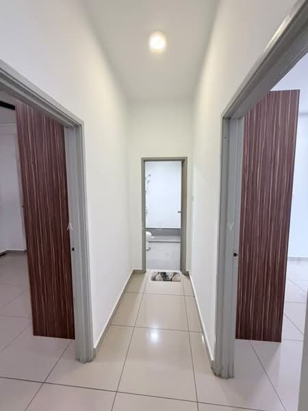 Service Residence for Sale at Seasons Amara Larkin - Alviss Tay - Corridor - PropertyGuru.com.my