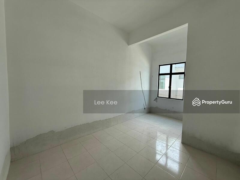 Rumah Teres 2 Tingkat untuk Dijual di Taman Senggarang (Senggarang) - Lee Kee - PropertyGuru.com.my