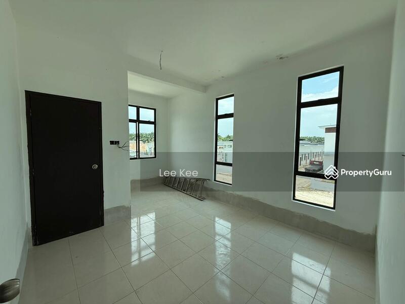 Rumah Teres 2 Tingkat untuk Dijual di Taman Senggarang (Senggarang) - Lee Kee - PropertyGuru.com.my
