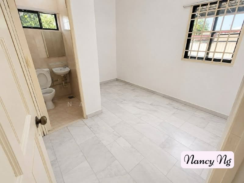 1-storey Terraced House for Sale in Taman Bagan (Butterworth) - Nan See Ng - Bathroom - PropertyGuru.com.my