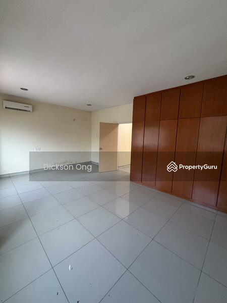 For Rent - Taman Seri Putra, Sungai Buloh, Corner Double storey house