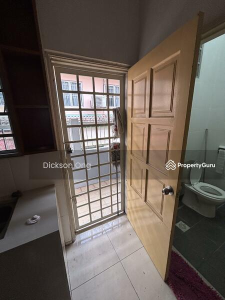 For Rent - Taman Seri Putra, Sungai Buloh, Corner Double storey house