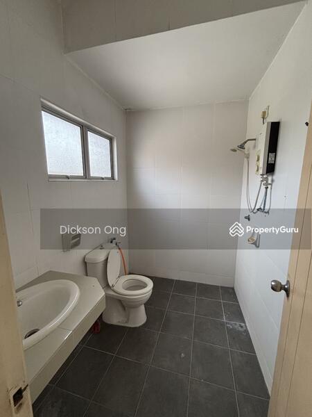 For Rent - Taman Seri Putra, Sungai Buloh, Corner Double storey house