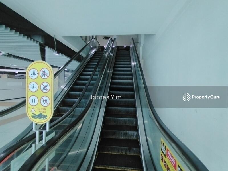 escalator