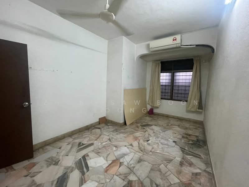 Terraced House for Sale in Kampung Sungai Nibong (Bayan Lepas) - Zhonl Saw Boon Loong - Interior - PropertyGuru.com.my