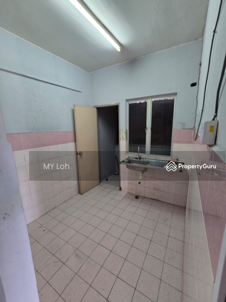 Apartment for Sale at Pangsapuri Laksamana - MY Loh - PropertyGuru.com.my