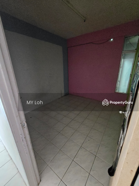 Apartment for Sale at Pangsapuri Laksamana - MY Loh - PropertyGuru.com.my