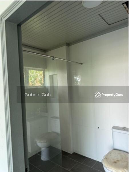 Untuk Dijual - 6 Storey Building With 35 Rooms (11 Units Apartment)