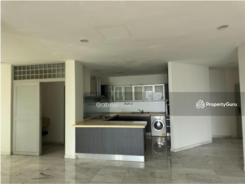 Untuk Dijual - 6 Storey Building With 35 Rooms (11 Units Apartment)