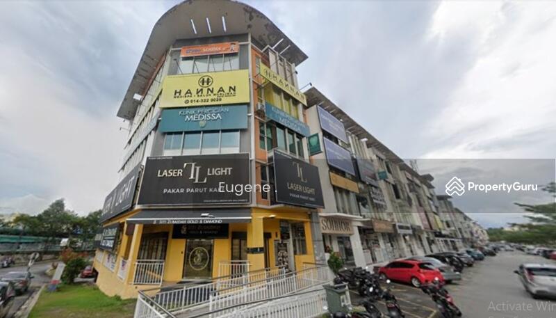 For Sale - 5.5sty Corner , Bangi Sentral , face main road