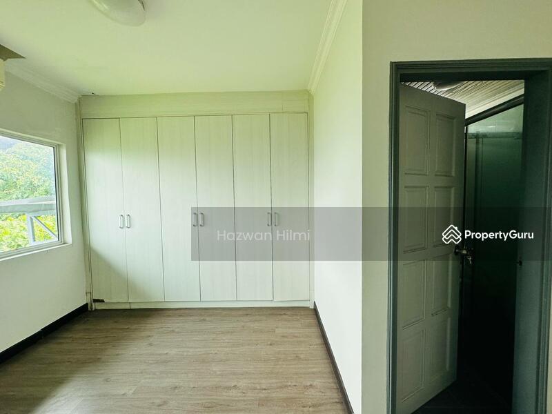 For Sale - 6 STOREY BUILDING AT UKAY HEIGHT AMPANG FOR SALE !