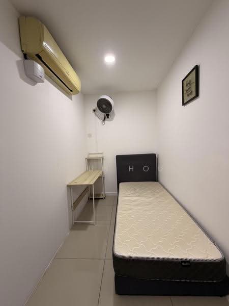 Kediaman Servis untuk Disewa di D'Latour - Chun Hou - Bedroom - PropertyGuru.com.my