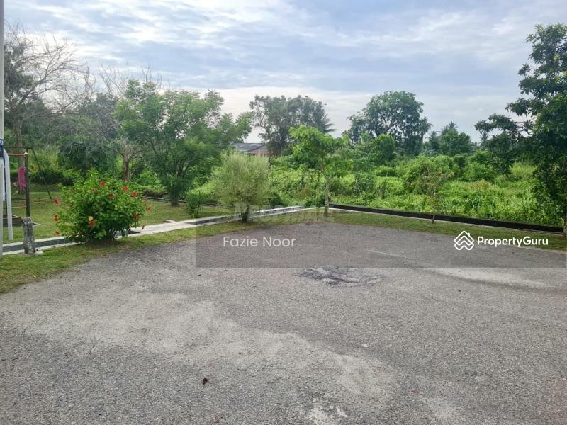 For Sale - Corner Lot Single Storey Bungalow @ Bukit Rambai Melaka