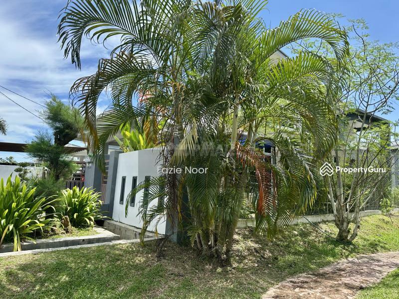 For Sale - Corner Lot Single Storey Bungalow @ Bukit Rambai Melaka