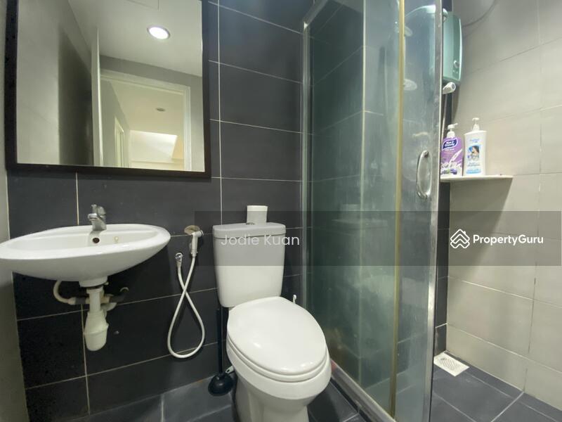 Sharing Bathroom 