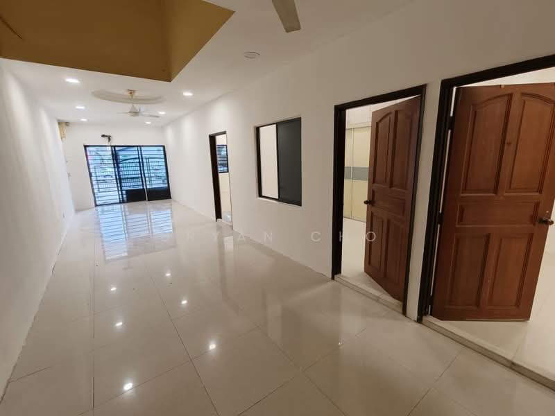 1-storey Terraced House for Sale in Taman Sri Serdang (Seri Kembangan) - Bryan Cho - PropertyGuru.com.my