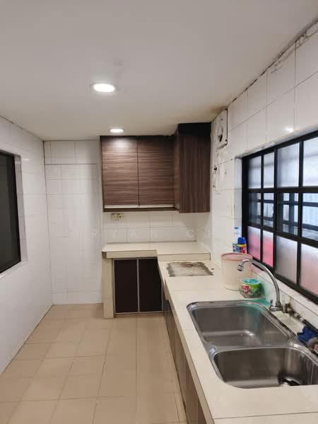 1-storey Terraced House for Sale in Taman Sri Serdang (Seri Kembangan) - Bryan Cho - Kitchen - PropertyGuru.com.my