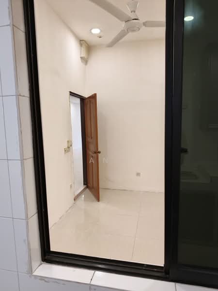 1-storey Terraced House for Sale in Taman Sri Serdang (Seri Kembangan) - Bryan Cho - Interior - PropertyGuru.com.my