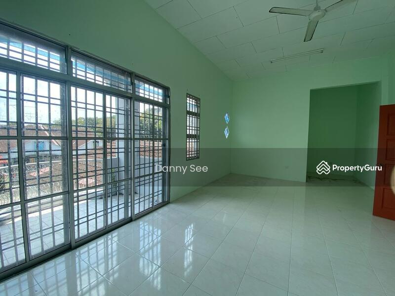 Untuk Dijual - Taman Harmoni Kulai Double Storey Semi Detached House