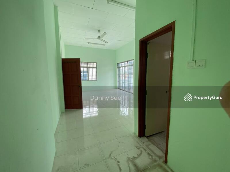 Untuk Dijual - Taman Harmoni Kulai Double Storey Semi Detached House