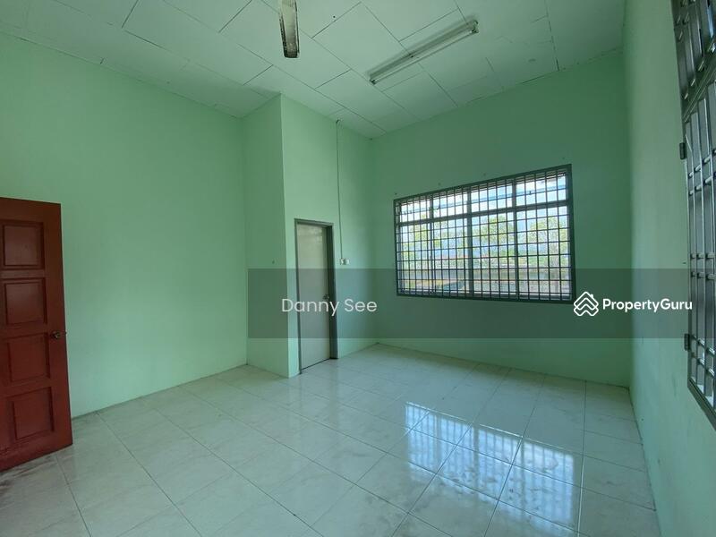 Untuk Dijual - Taman Harmoni Kulai Double Storey Semi Detached House