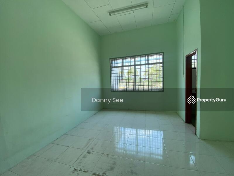 Untuk Dijual - Taman Harmoni Kulai Double Storey Semi Detached House