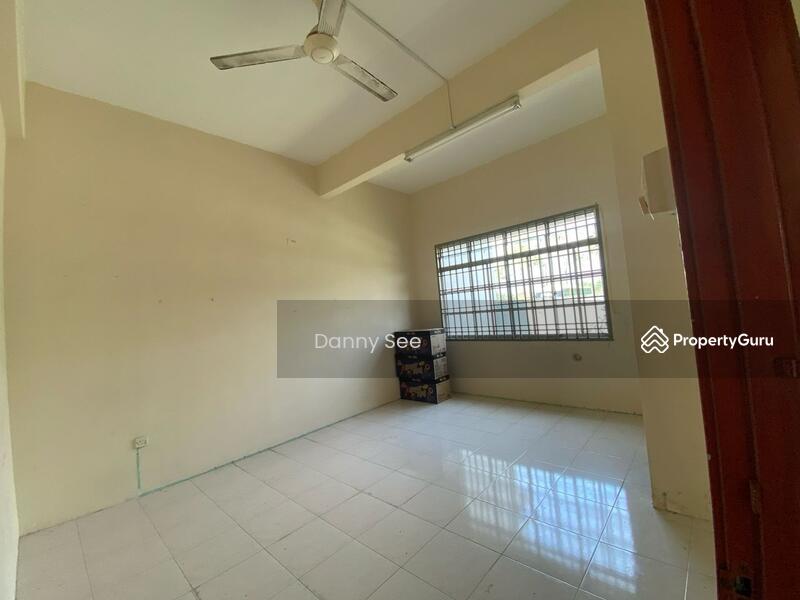 Untuk Dijual - Taman Harmoni Kulai Double Storey Semi Detached House