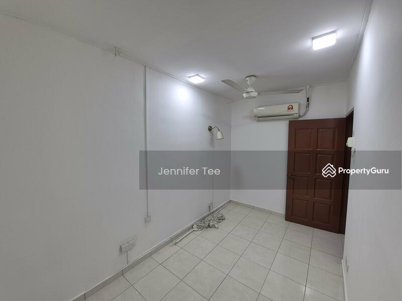 Untuk Disewa - Section 8 @ Petaling Jaya