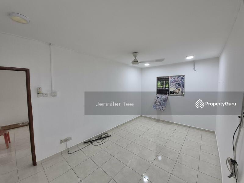 Untuk Disewa - Section 8 @ Petaling Jaya