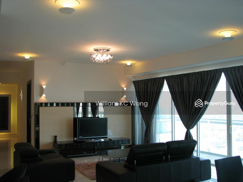 For Sale - Gurney Paragon