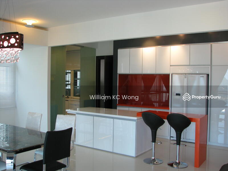 For Sale - Gurney Paragon