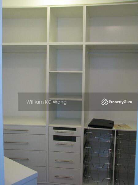 For Sale - Gurney Paragon