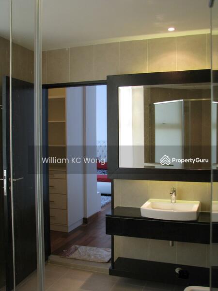 For Sale - Gurney Paragon