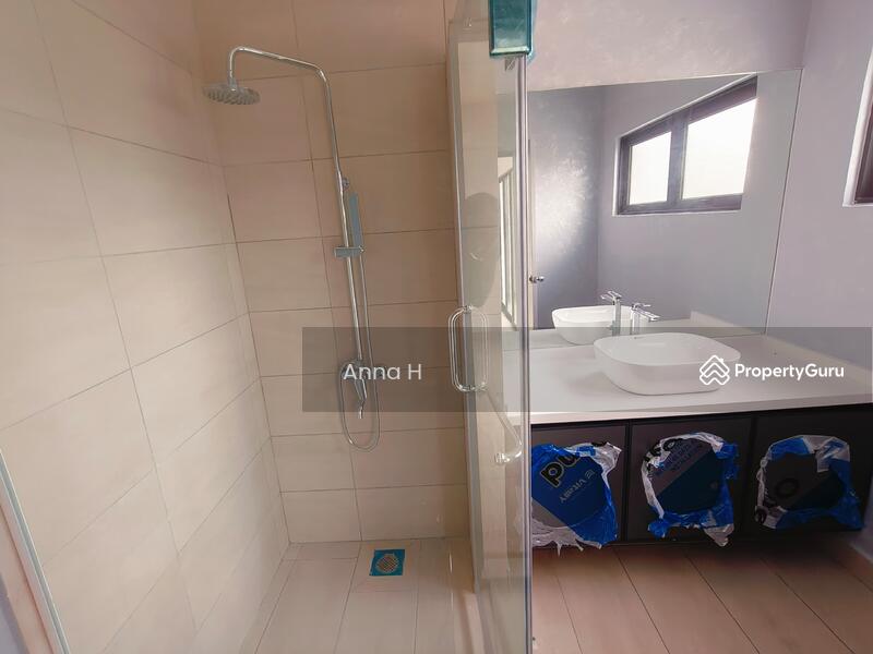 3-storey Terraced House for Sale in Lake Fields (Sungai Besi) - Anna H - PropertyGuru.com.my