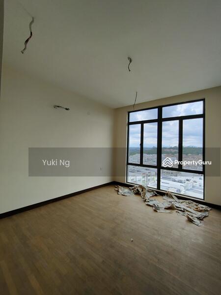 For Sale - Park Village Condominiums @ Precinct 15