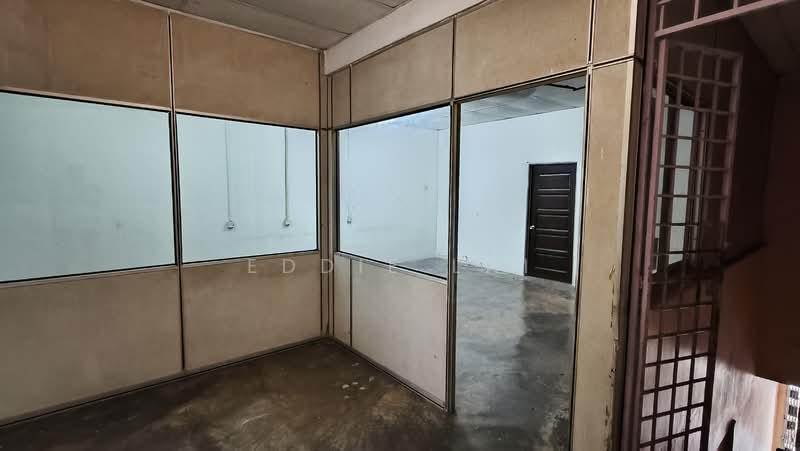 Shop / Office for Rent in Taman Skudai Baru (Skudai) - Eddie Lai - Interior - PropertyGuru.com.my