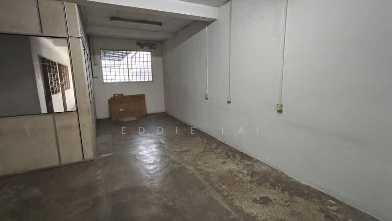 Shop / Office for Rent in Taman Skudai Baru (Skudai) - Eddie Lai - Interior - PropertyGuru.com.my