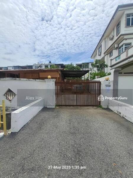 Untuk Dijual - Semi-D house at Minden Heights