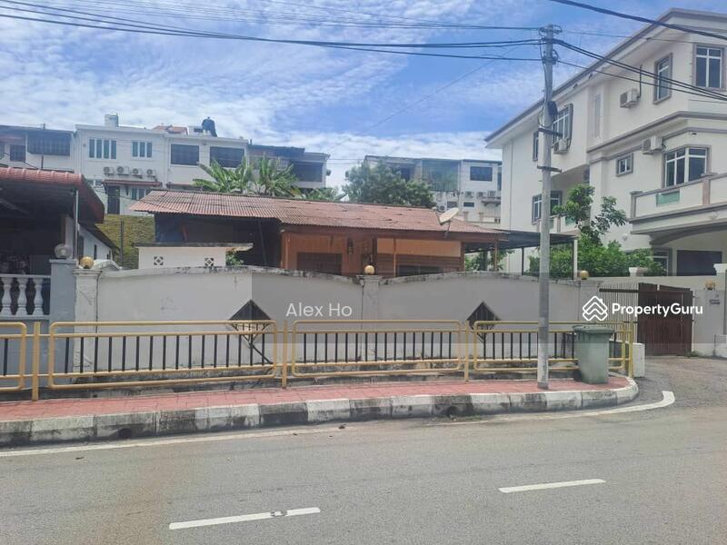 Untuk Dijual - Semi-D house at Minden Heights
